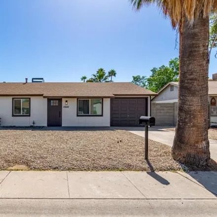 Buy this 3 bed house on 13245 North 37th Way in Phoenix, AZ 85032