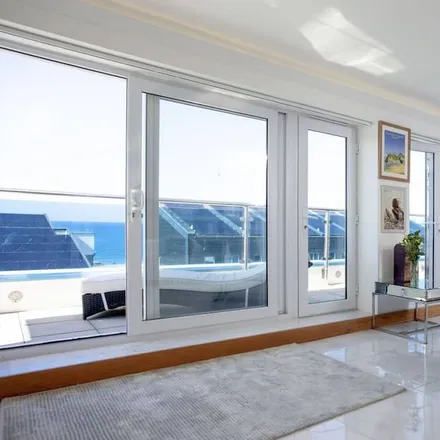 Image 7 - Newquay, TR7 2BT, United Kingdom - House for rent