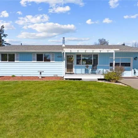 Buy this 4 bed house on 2214 32nd Street in Anacortes, WA 98221