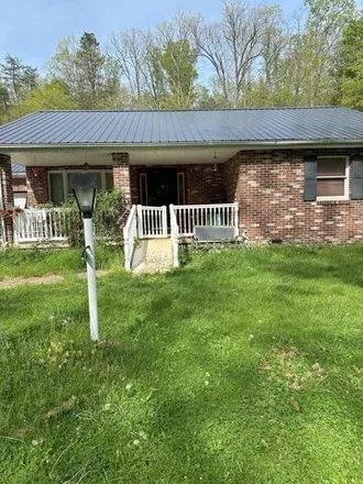 Buy this 3 bed house on McCune Cemetery Road in Oakland, Jackson County