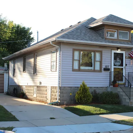 Buy this 3 bed house on 1127 Vine Street in Raynor Park, Joliet