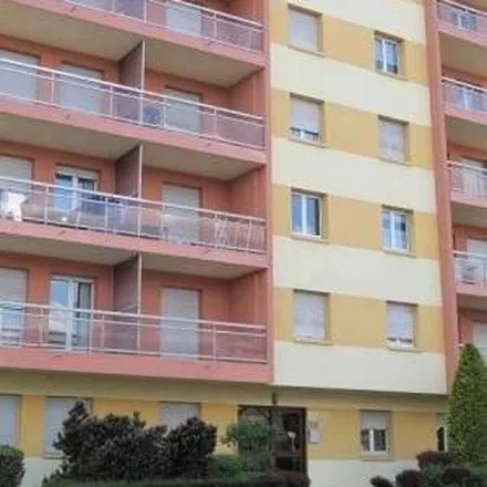 Image 4 - 4 Rue Marat, 71300 Montceau-les-Mines, France - Apartment for rent