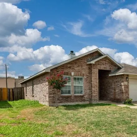 Image 2 - 10628 Old Burleson Road, Fort Worth, TX 76140, USA - House for rent