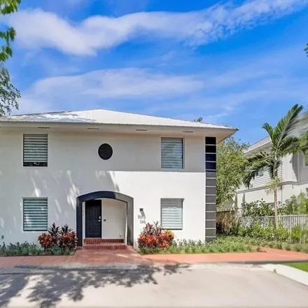 Rent this studio house on 66 Seabreeze Avenue in Delray Beach, FL 33483