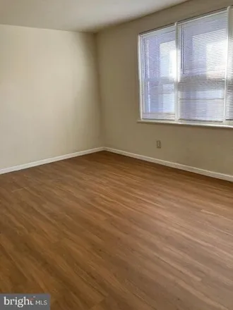 Rent this 3 bed apartment on Reading Terminal Market in 51 North 12th Street, Philadelphia