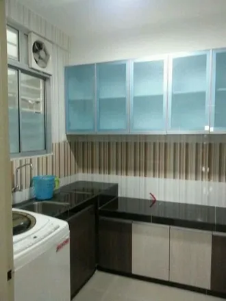Rent this 3 bed apartment on 7-Eleven in Jalan Bunga Raya, Bandar Bukit Puchong