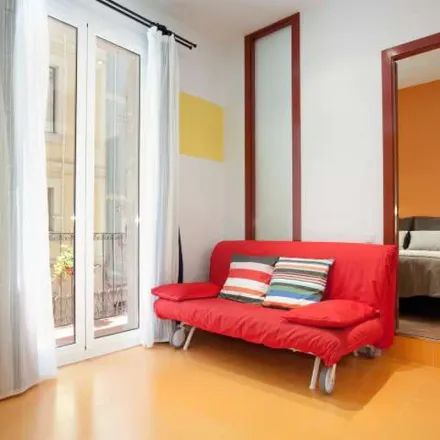 Image 6 - Bonita, Carrer de Miquel Pedrola i Alegre, 08001 Barcelona, Spain - Apartment for rent
