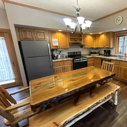 Rent this 5 bed house on Wisconsin Dells in WI, 53965