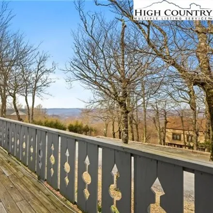 Image 3 - 199 Northridge Road, Beech Mountain, Beech Mountain, NC 28604, USA - Condo for sale