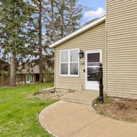 Image 2 - 124 Flint Street, Sun Prairie, WI 53590, USA - House for sale