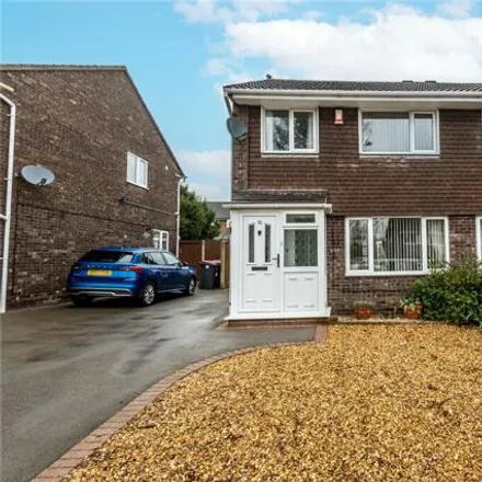 Buy this 3 bed duplex on Clover Grove in Telford, TF3 2AA