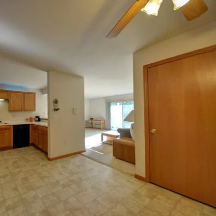 Image 5 - 9342 W Loomis Rd Unit 8, Franklin, Wisconsin, 53132 - Condo for sale