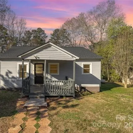 Buy this 3 bed house on 595 Moore Street in Wadesboro, NC 28170