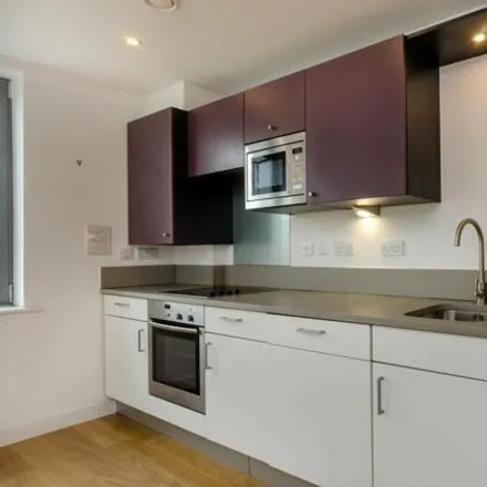 Buy this 1 bed apartment on Jamaica Road in London, SE1 2RN