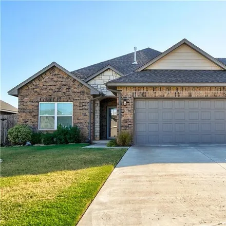 Buy this 3 bed house on 4000 Eagle Cliff Drive in Norman, OK 73072