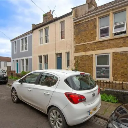 Buy this 3 bed townhouse on 26 Saint Werburgh's Park in Bristol, BS2 9YZ