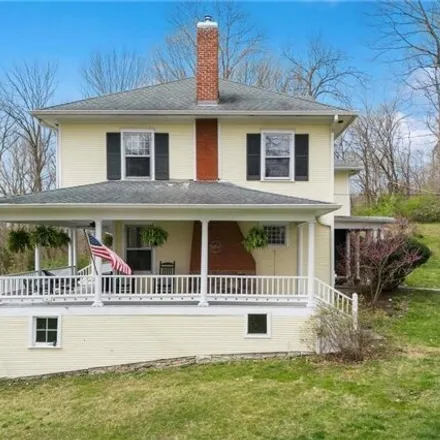 Buy this 5 bed house on 1920 Shore Drive in Bellbrook, Greene County