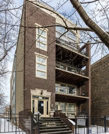 Rent this 2 bed house on 308 West Evergreen Avenue in Chicago, IL 60610