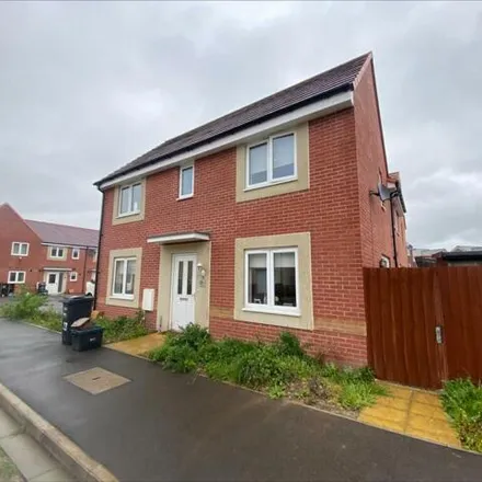 Rent this 3 bed duplex on Topaz Drive in Willowdown, Bridgwater Without