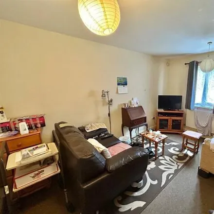 Image 2 - Ground Floor Apartment, Buxton, Derbyshire, N/a - Apartment for sale