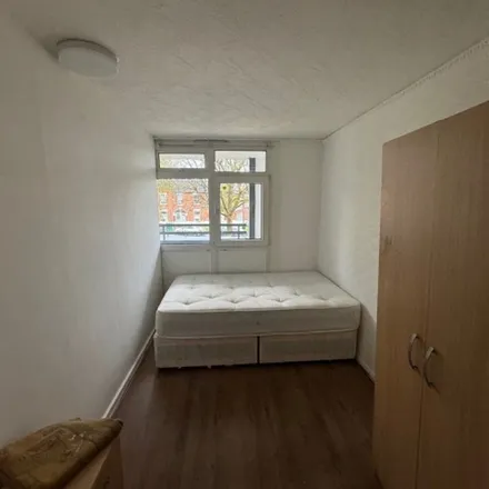 Image 3 - unnamed road, London, N15 5HR, United Kingdom - Apartment for rent