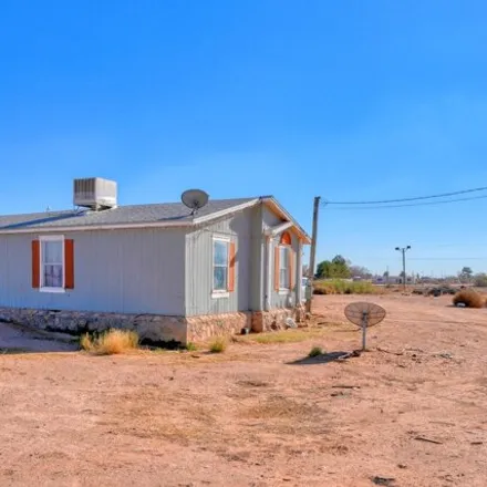 Image 5 - 697 Rocky Mountain Road, Chaparral, NM 88081, USA - House for sale