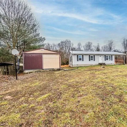 Buy this 3 bed house on 156 Little Acres Trailer Park Road in Barren County, KY 42141