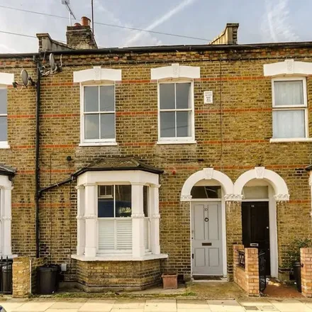Rent this 4 bed apartment on Shurgard Self-Storage in 70 Putney Bridge Road, London