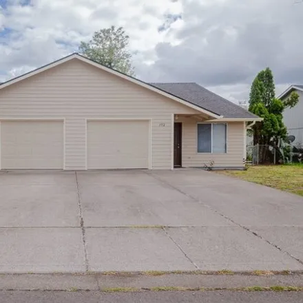 Buy this 6 bed house on 390 Shamrock St in Aumsville, Oregon