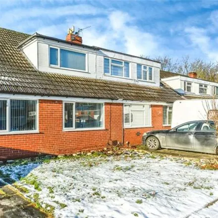 Buy this 4 bed duplex on Thurcroft Drive in Skelmersdale, WN8 8PD