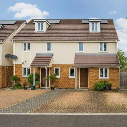 Buy this 3 bed duplex on Sandy Lane in Oxford, OX4 6AS
