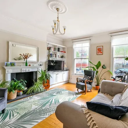 Rent this 3 bed apartment on Lavender Grove in De Beauvoir Town, London