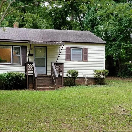 Buy this 2 bed house on 605 West Garden Street in Sanford, NC 27330
