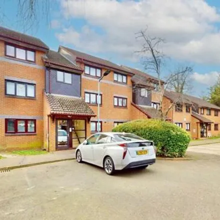 Buy this 1 bed apartment on Crucible Close in London, RM6 4PZ