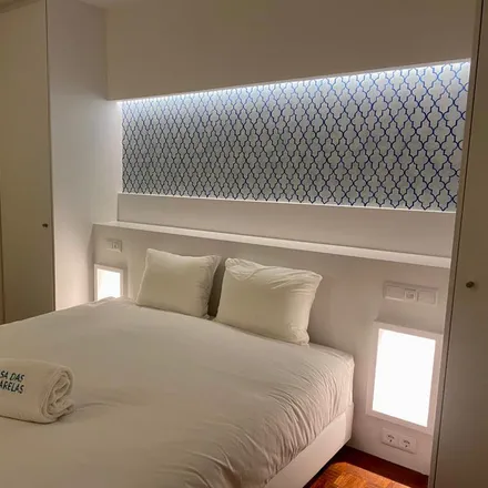 Rent this 2 bed apartment on HOTEL PEDRO O PESCADOR in Jogo da Bola, Rua Doutor Eduardo Burnay 22