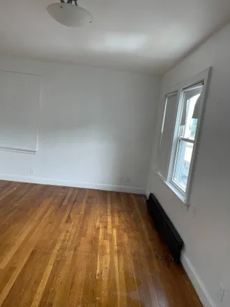 Rent this studio apartment on 941 McLean Avenue in Lincoln, City of Yonkers