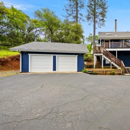Buy this 4 bed house on 19001 Summerland Court in Nevada County, CA 95949