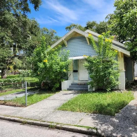 Buy this 2 bed house on 1710 Queen Street South in Saint Petersburg, FL 33712