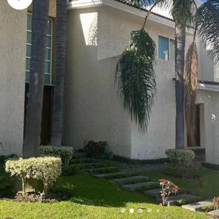 Buy this 4 bed house on Privada Paseo del Iris in La Loma, 45237 Zapopan