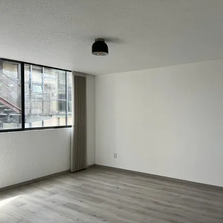 Buy this studio apartment on Oxxo in Calle Hegel, Polanco