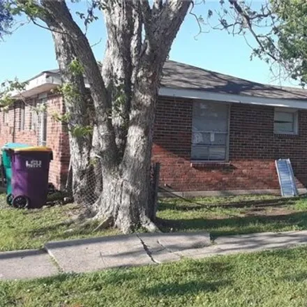 Buy this 4 bed house on 2103 Iowa Avenue in Kenner, LA 70062
