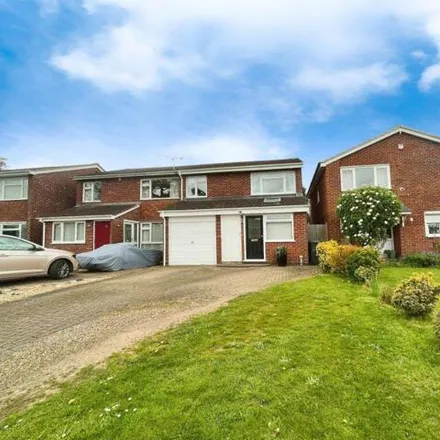 Buy this 3 bed duplex on Coniston Road in Basingstoke, RG22 5HU