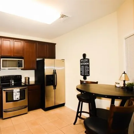 Rent this 2 bed condo on Wilshire House in Kings Retreat Circle, Houston