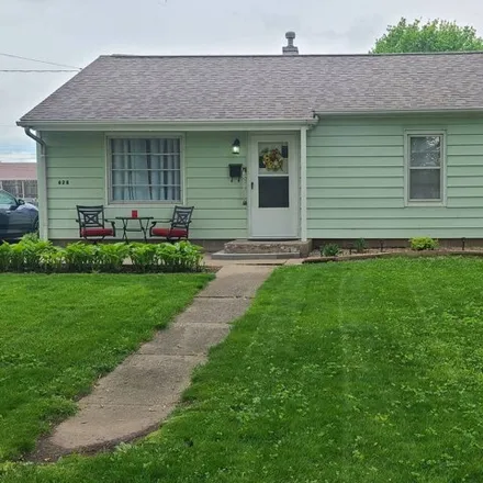 Buy this 2 bed house on 690 North G Street in Monmouth, IL 61462