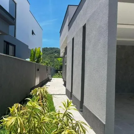 Buy this 3 bed house on Rua da Pedra in Jardim Atlântico Oeste, Região Geográfica Intermediária do Rio de Janeiro - RJ