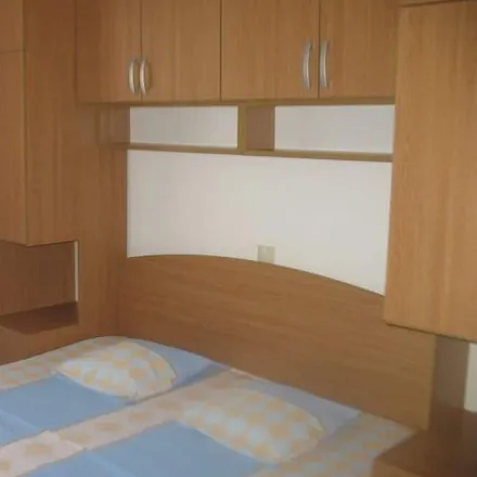 Image 1 - Igrane, Split-Dalmatia County, Croatia - Apartment for rent