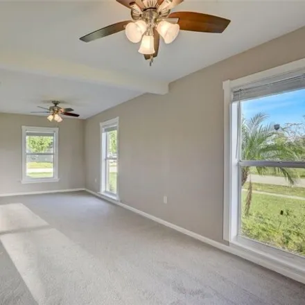 Image 9 - 411 Dalton Boulevard Northeast, Port Charlotte, FL 33952, USA - House for sale