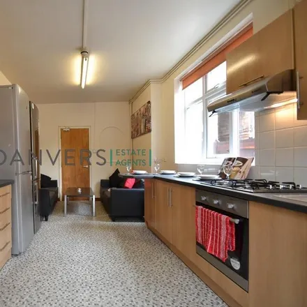 Image 1 - 7 Stretton Road, Leicester, LE3 6BL, United Kingdom - Townhouse for rent