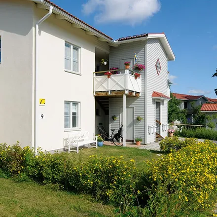 Rent this 4 bed apartment on Rågångsvägen in 802 61 Gävle, Sweden