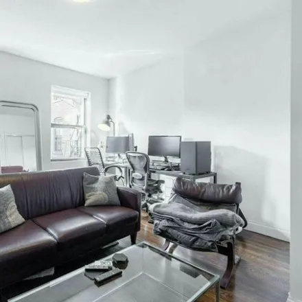 Image 4 - 64 West 9th Street, New York, NY 10011, USA - Apartment for rent